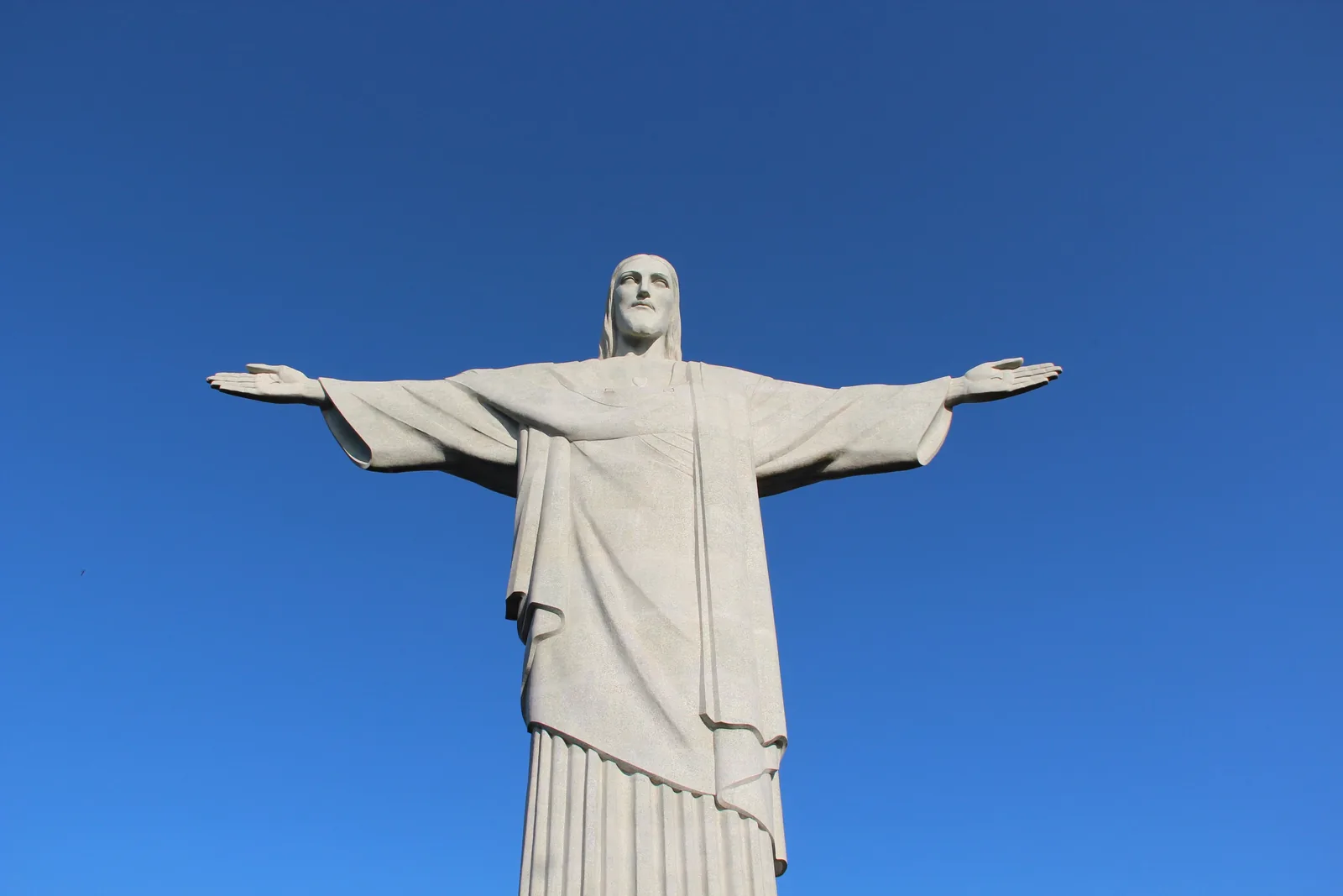 Imagem representativa de Cristo Rei simbolizando o seu amor eterno e a sua soberania sobre o universo e os corações dos fiéis.
