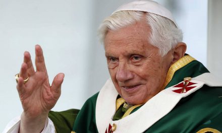 Vaticano: Bento XVI completa seis anos de pontificado