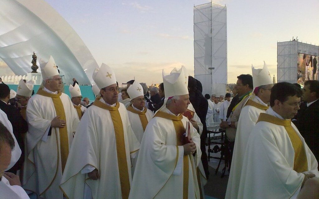 O pontificado de Bento XVI por D. Manuel Felício.